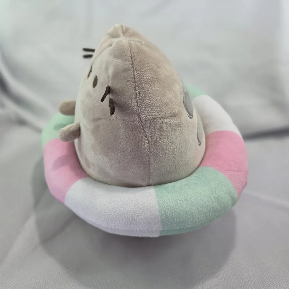 ๐SOLD๐ Pusheen Gray Cat Pool Floatie Plush Toy Kawaii Fiesta 10 Inch 2024 - Picture 3 of 10